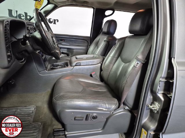 Used 2006 GMC Sierra 1500 SLT w/ Onstar Plus Package AWD/4WD image 9