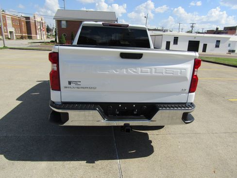 Used 2023 Chevrolet Silverado 1500 LT image 4