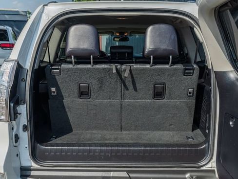 Used 2014 Lexus GX 460 w/ Premium Package AWD/4WD image 10