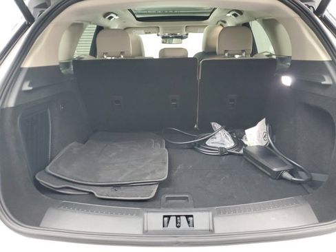 Used 2025 Lincoln Corsair Grand Touring image 8