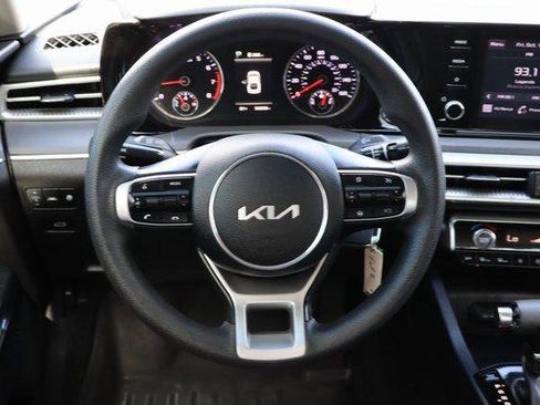 Used 2022 Kia K5 LX image 11