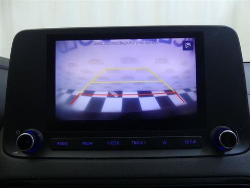 Used 2022 Hyundai Kona SEL FWD image 9