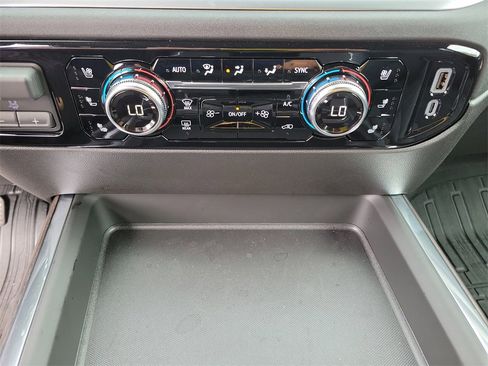 New 2025 GMC Sierra 3500 SLT w/ SLT Premium Package image 35