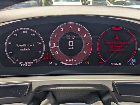 Used 2025 Porsche Cayenne GTS AWD/4WD image 27