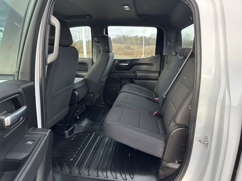 Used 2024 Chevrolet Silverado 1500 W/T w/ Z71 Off-Road Package AWD/4WD image 12