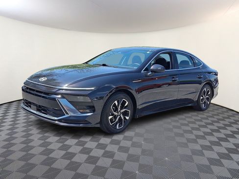 Used 2024 Hyundai Sonata SEL FWD image 3