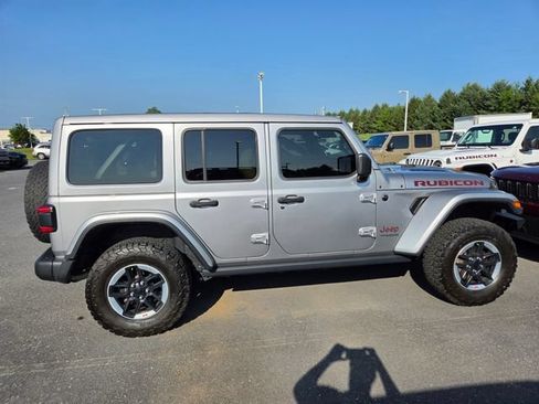 Used 2019 Jeep Wrangler Unlimited Rubicon AWD/4WD image 17