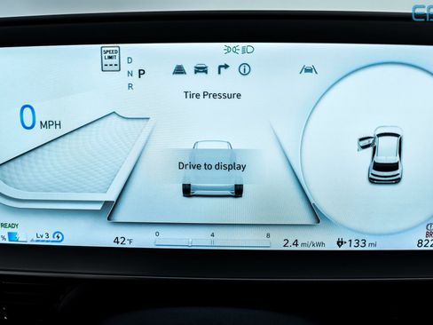 Used 2023 Hyundai Ioniq 5 Limited image 18