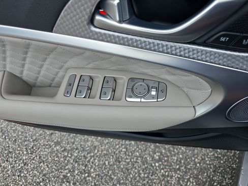 Used 2023 Genesis G70 3.3T w/ Sport Prestige Package RWD image 24