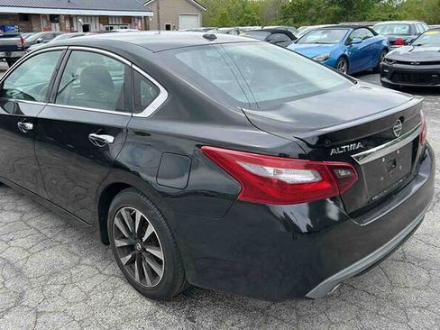Used 2018 Nissan Altima 2.5 SV FWD image 6