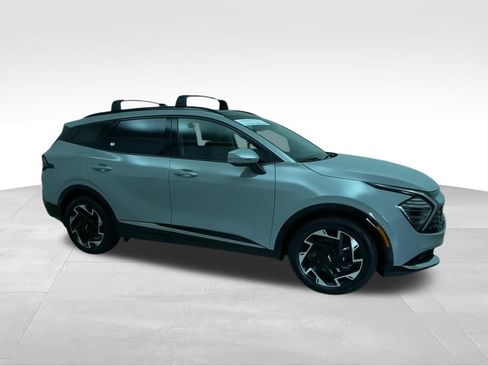 Used 2024 Kia Sportage SX FWD image 2