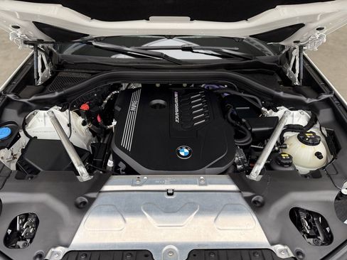 Used 2022 BMW X4 M40i w/ Premium Package image 21