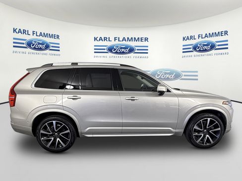 Used 2018 Volvo XC90 T6 Momentum w/ Convenience Package AWD/4WD image 2