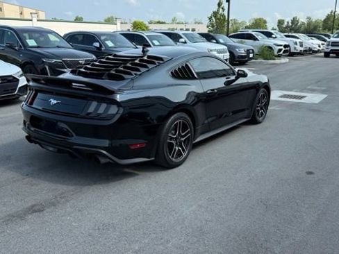 Used 2022 Ford Mustang Premium RWD image 5