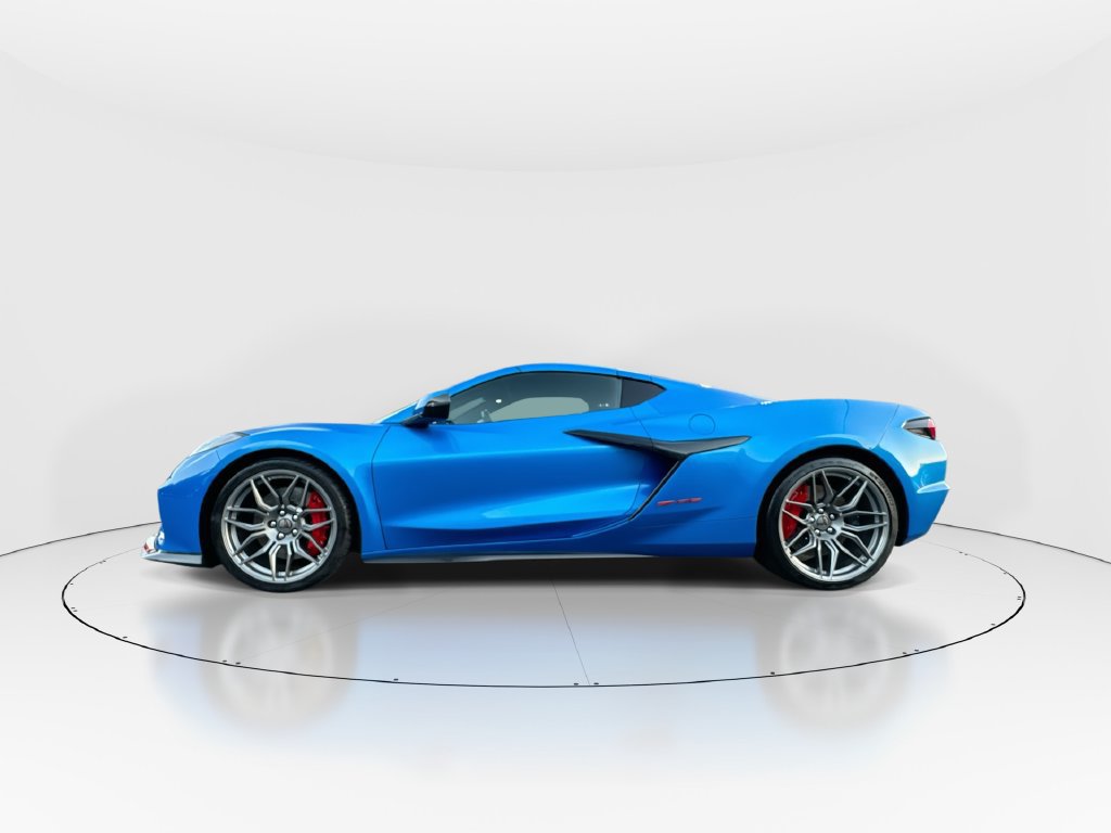 Used 2024 Chevrolet Corvette Z06 RWD image 5