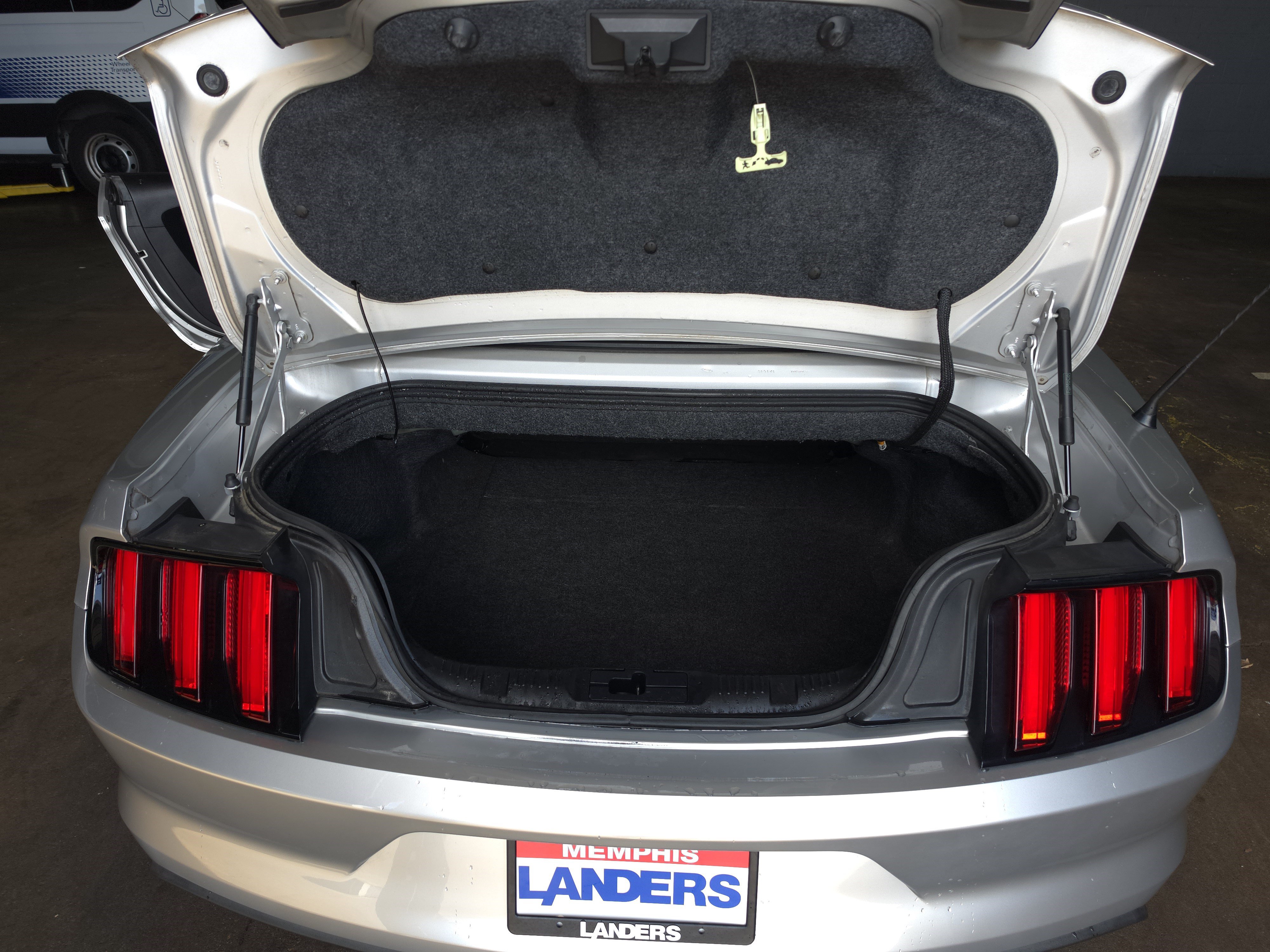 Used 2016 Ford Mustang Premium RWD image 17