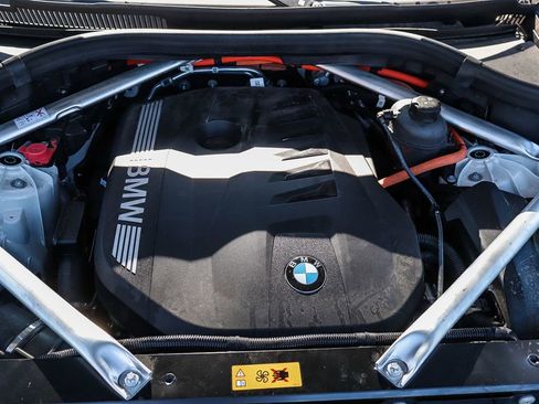 Used 2025 BMW X5 xDrive50e image 31