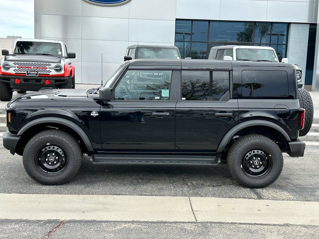 New 2026 Ford Bronco Outer Banks AWD/4WD image 3