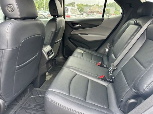 Used 2023 Chevrolet Equinox LT FWD image 11