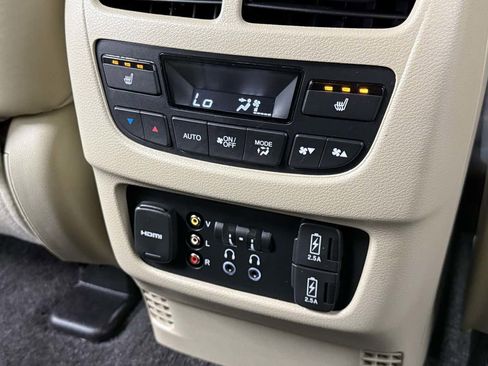 Used 2019 Acura MDX SH-AWD w/ Advance Package image 29