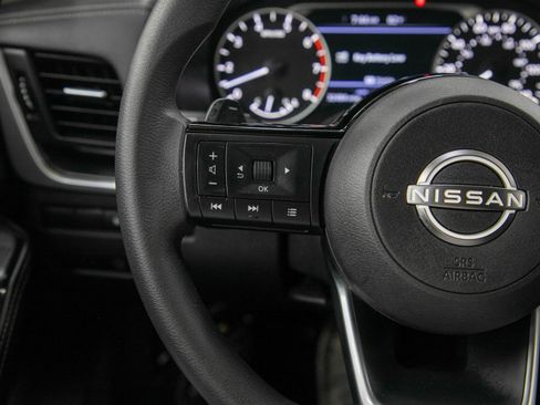 Used 2023 Nissan Rogue SV AWD/4WD image 21