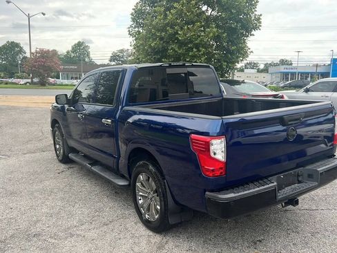 Used 2019 Nissan Titan SV w/ SV Convenience Package AWD/4WD image 7