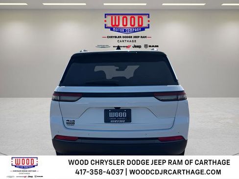 New 2026 Jeep Grand Cherokee Limited w/ Limited Altitude Package AWD/4WD image 4