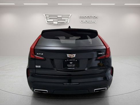 Used 2024 Cadillac XT4 Premium Luxury image 6