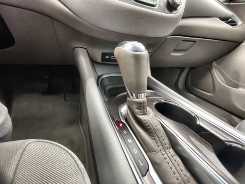 Used 2020 Chevrolet Malibu LS w/ Driver Confidence Package II image 16