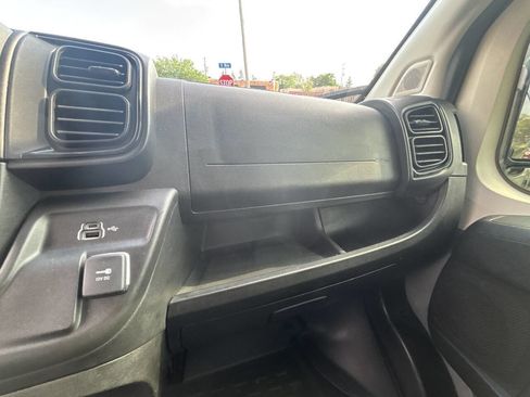 Used 2023 RAM ProMaster 2500 w/ Premium Appearance Group image 45