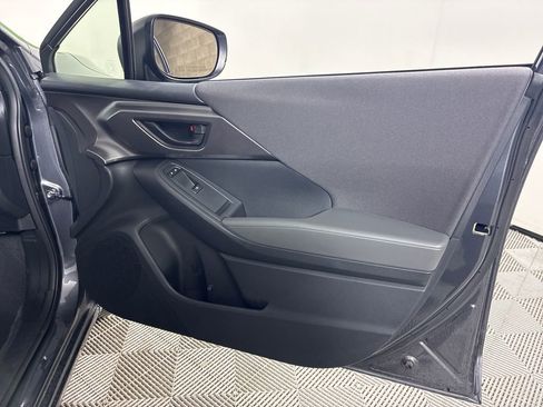 Certified 2025 Subaru Impreza 2.0i image 31