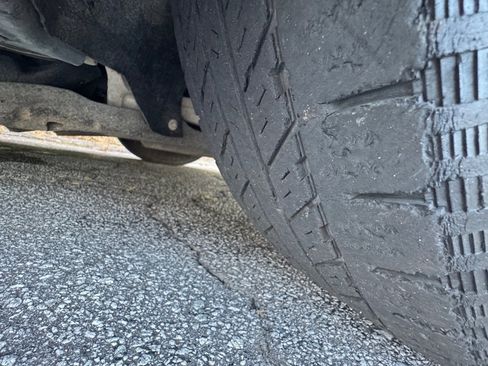 Used 2017 Chrysler Pacifica LX image 41