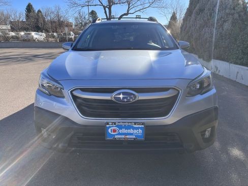 Used 2022 Subaru Outback Premium image 2