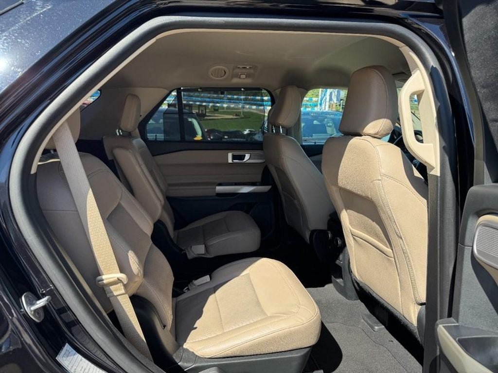 Used 2021 Ford Explorer Limited AWD/4WD image 10