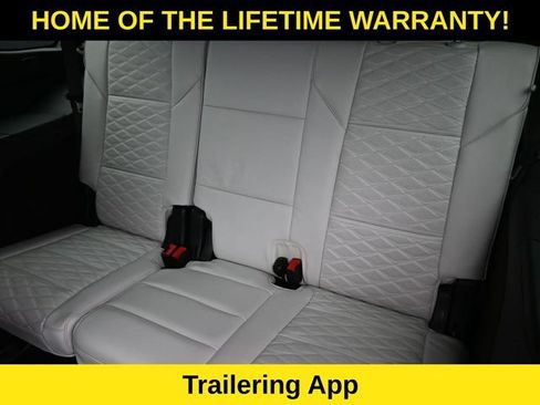 Used 2025 Cadillac Escalade Sport Platinum w/ LPO, Floor Liner Package AWD/4WD image 45