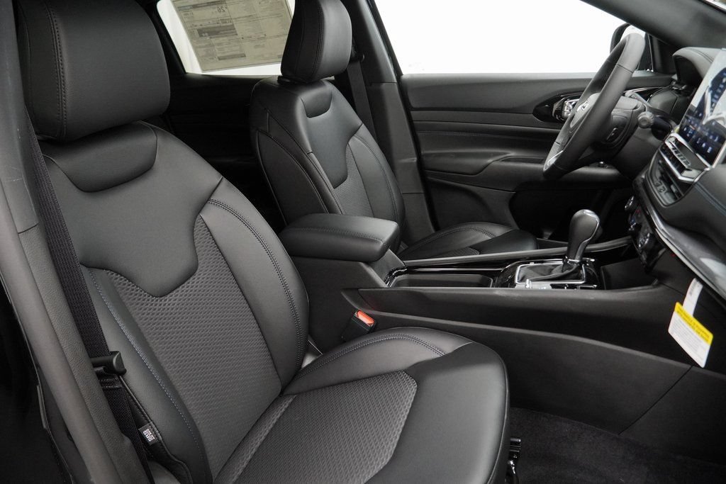 New 2026 Jeep Compass Latitude AWD/4WD image 35
