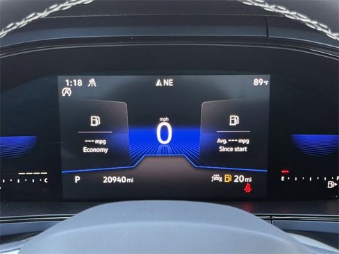 Certified 2022 Volkswagen Taos SE w/ Panoramic Sunroof Package image 13