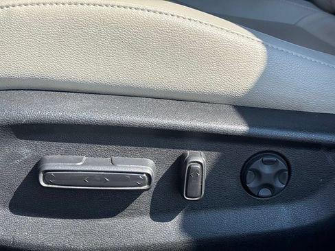 Used 2018 Honda Accord EX-L image 9