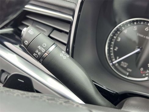 Certified 2025 Cadillac XT6 Premium Luxury image 34