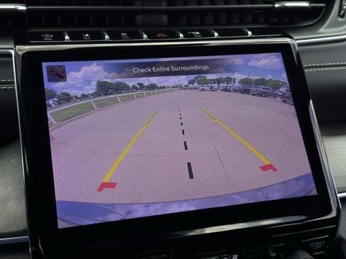 Used 2023 Jeep Grand Cherokee Overland w/ Luxury Tech Group IV AWD/4WD image 16