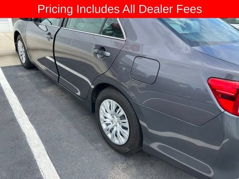 Used 2014 Toyota Camry FWD image 3