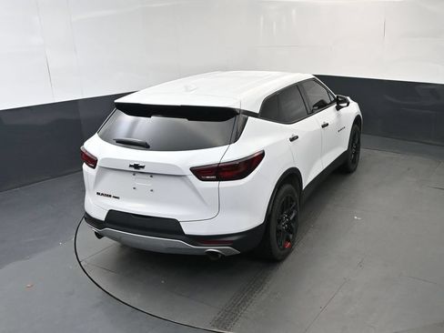 Used 2023 Chevrolet Blazer LT AWD/4WD image 32