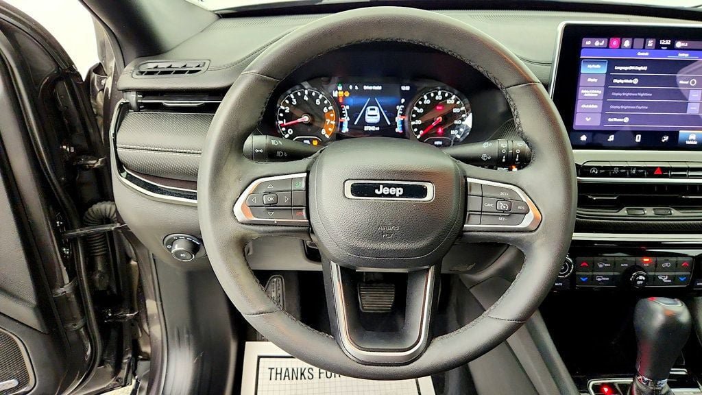 Used 2023 Jeep Compass Latitude w/ Sun and Sound Group AWD/4WD image 14