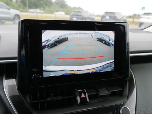 Used 2023 Toyota Corolla LE image 26