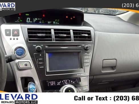 Used 2014 Toyota Prius V Three FWD image 15