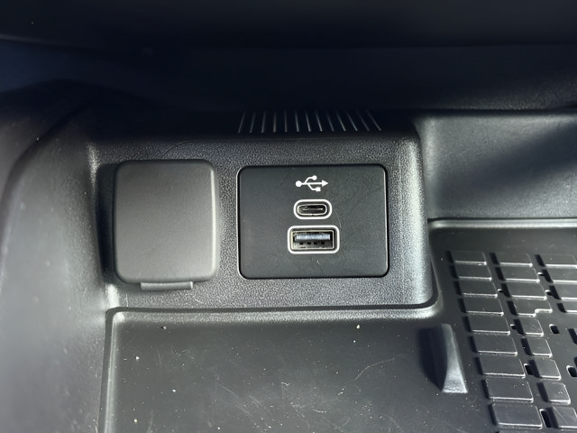 Used 2025 Ford Bronco Sport Badlands AWD/4WD image 13