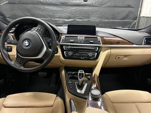 Used 2017 BMW 330i xDrive Sedan w/ Premium Package AWD/4WD image 11