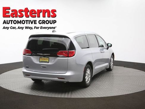 Used 2023 Chrysler Voyager LX FWD image 39