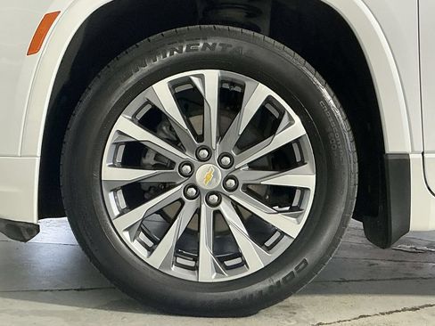Used 2023 Chevrolet Traverse Premier AWD/4WD image 13