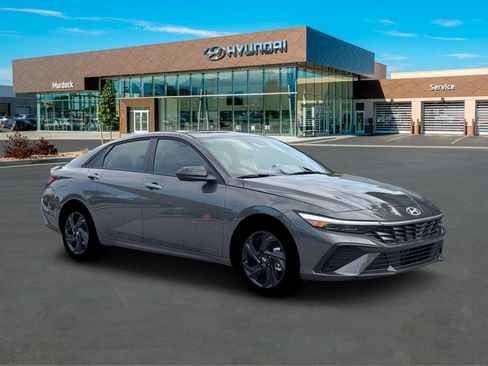 New 2026 Hyundai Elantra Sport FWD image 29